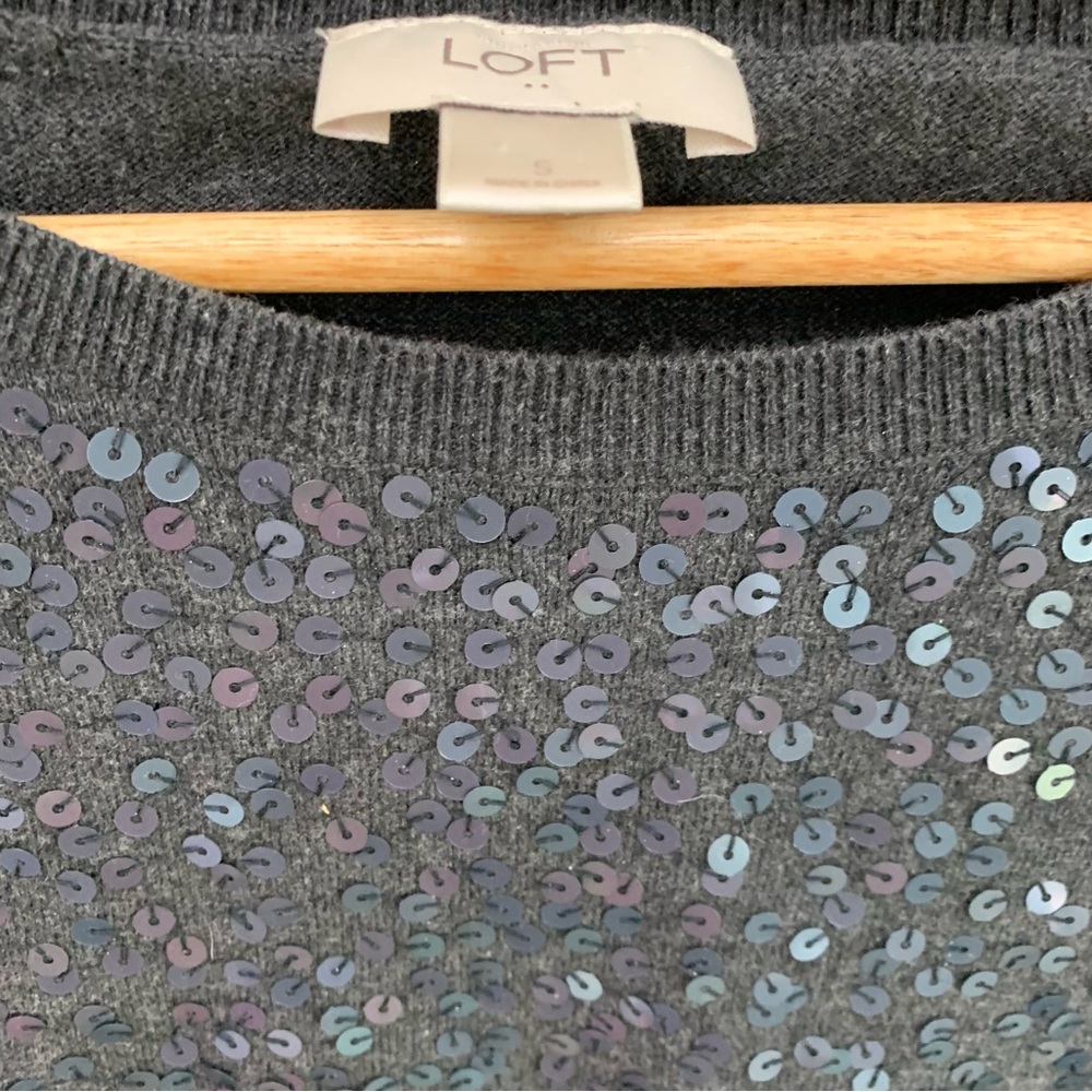 LOFT Sparkly Gray Sweater size Small - Picture 5 of 8